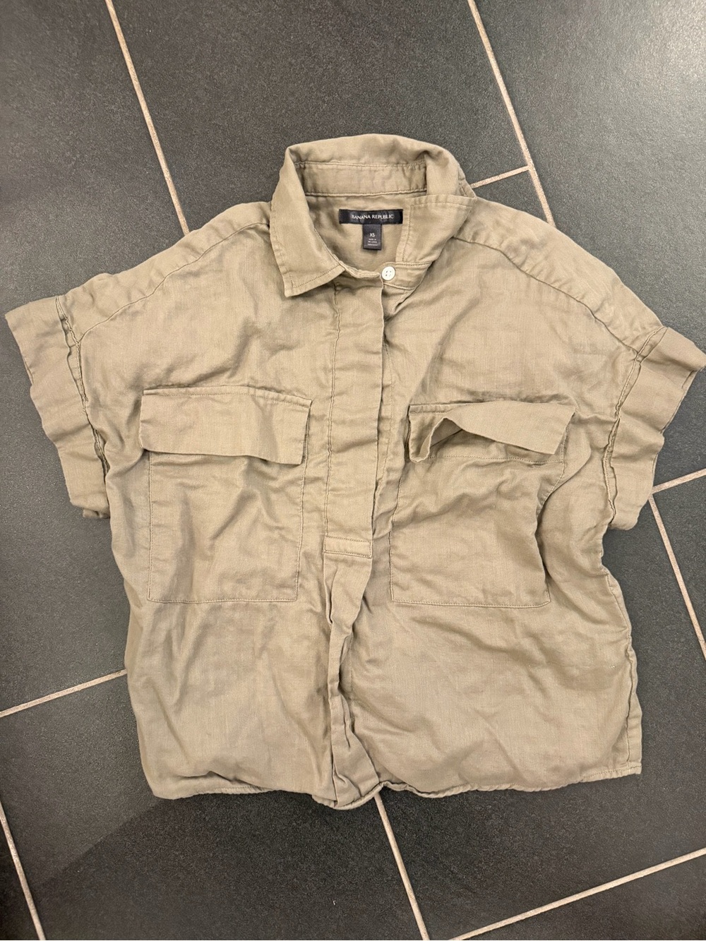 Banana Republic XS Olive Green Utility Shirt 100% Cotton Short Sleeve Top